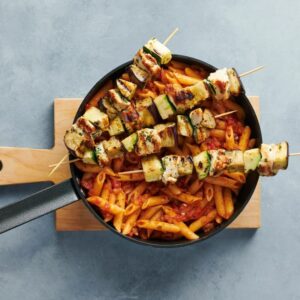 Barbecue recept: kip spiesjes met courgette en aubergine